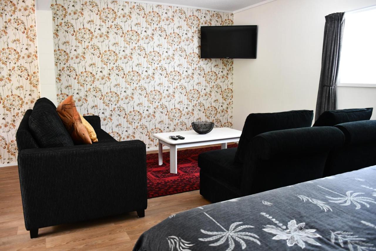 Villa Large Studio With Private Patio, Sky Tv & Wifi à Mount Maunganui Extérieur photo